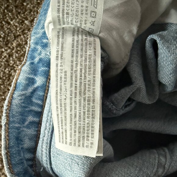 Abercrombie Curve Love Ultra High Rise 90s Straight Jean Light Wash Size 26 - Picture 7 of 8